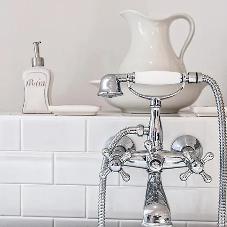 D'un Jour A L'autre Bed & Breakfast
