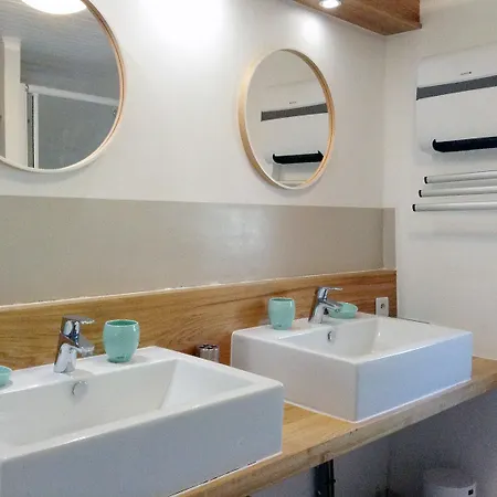 Couette-café D'un Jour à L'autre 3*